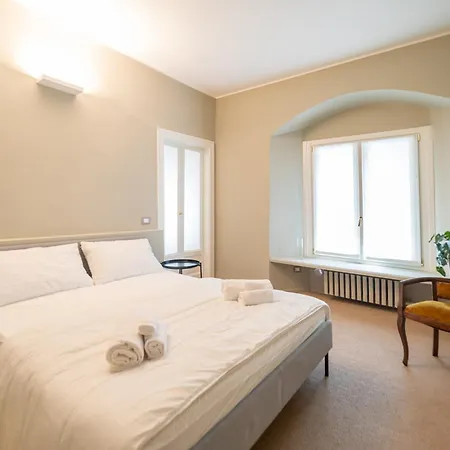 Luxury Brera - Centro Lägenhet